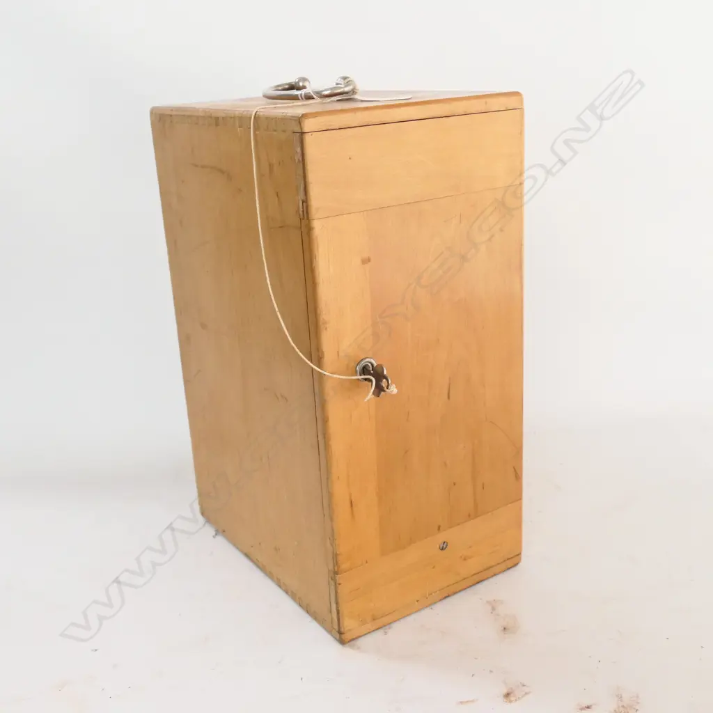 CASED MICROSCOPE by C. REICHART Image 1++